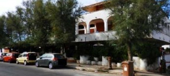 2-salle Appartement à Pomezia, Italy No. 202018 5