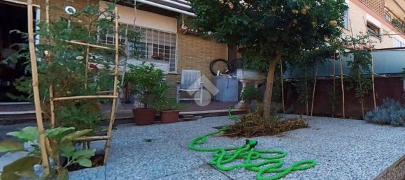 4 bedrooms Apartment in Rome, Italy No. 321578 8