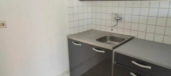 2 bedrooms Building in Montaigu-Vendee, France No. 299983 4