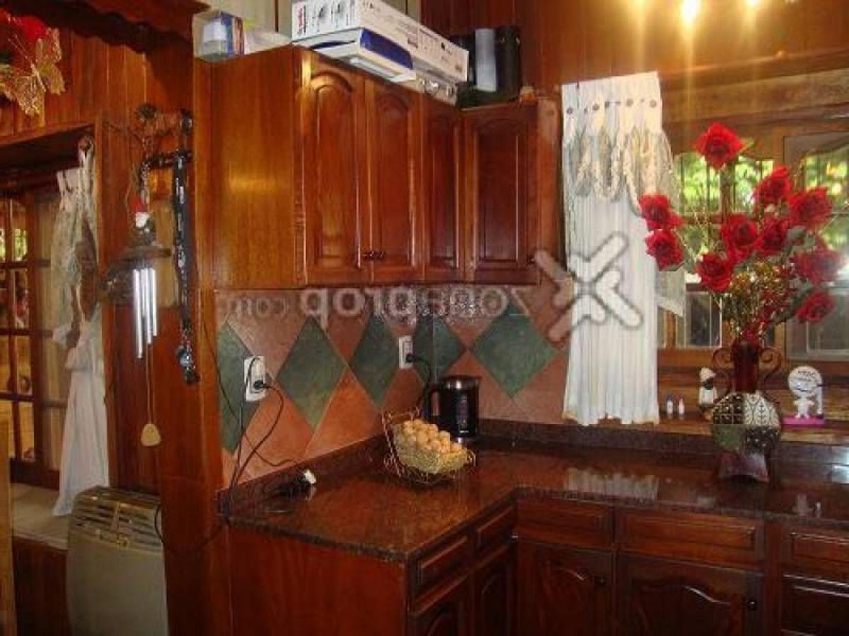 Дом с 2 спальнями в Авельянеда, Аргентина № 63478