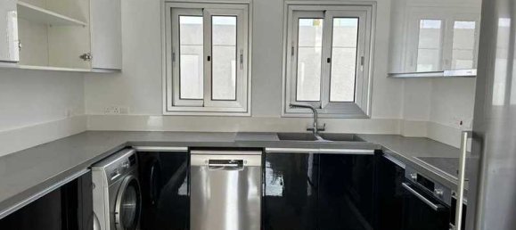 5 bedrooms House in Kissonerga, Cyprus No. 6510 3