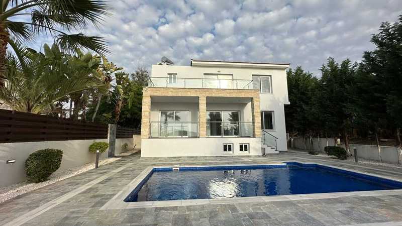 5 bedrooms House in Kissonerga, Cyprus No. 6510