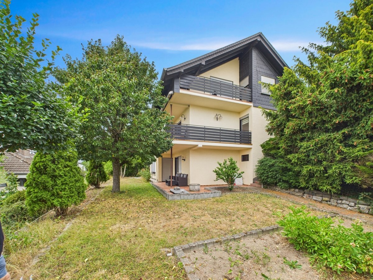 8 rooms Townhouse in Rhein-Hunsruck, Germany No. 347317