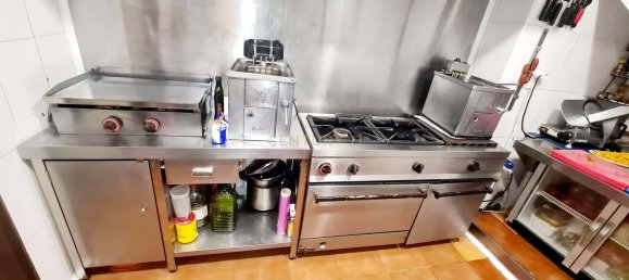 Propriété commerciale à Fuengirola, Spain 89m² No. 184045 11