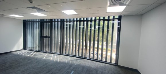 Oficina en Bur Dubai, UAE 1417 m² No. 9557 15