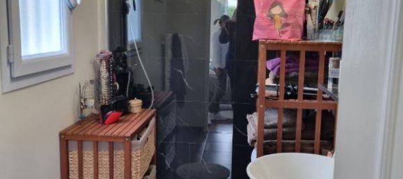 5 bedrooms House in Villetrun, France No. 243858 14