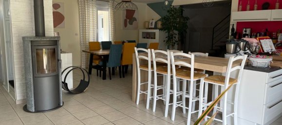 5 bedrooms House in Villetrun, France No. 243858 10