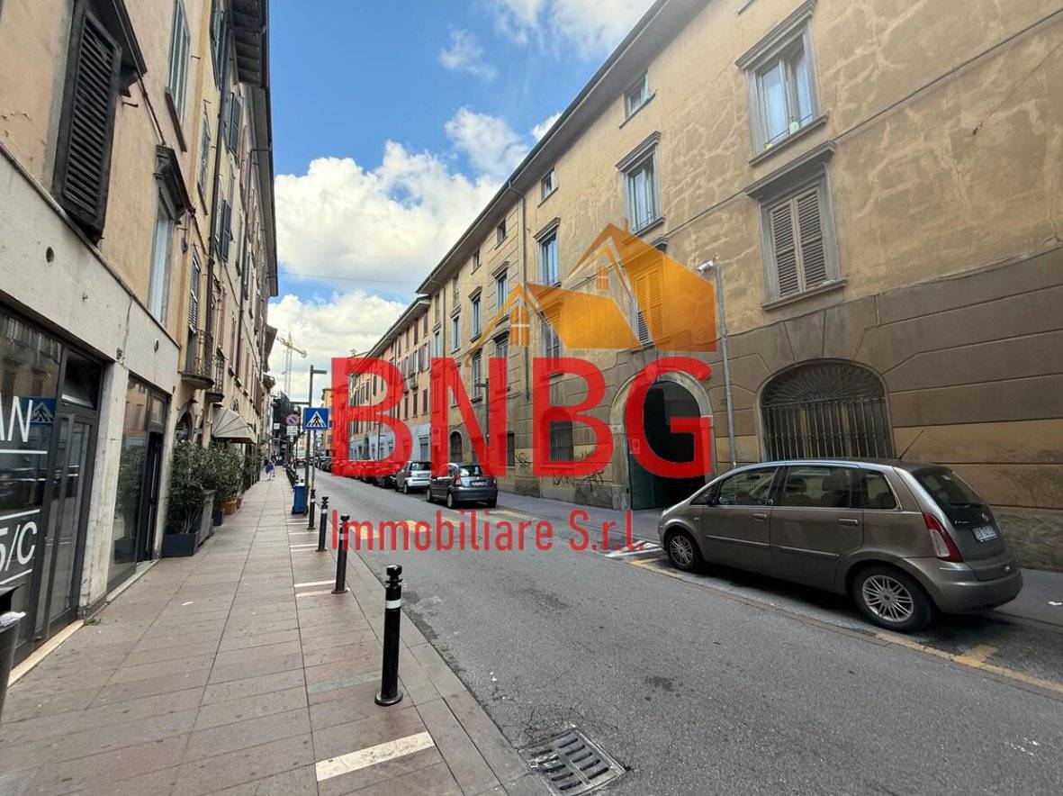 1 Schlafzimmer Wohnung in Bergamo, Italy, Nr. 324846