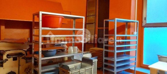 Propiedad comercial de 3 habitaciónes en Turin, Italy No. 264309 2