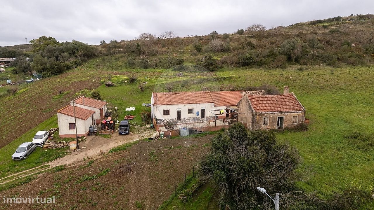 2 bedrooms House in Arranho, Portugal No. 46060