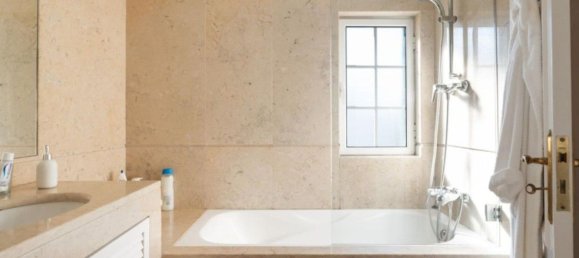 3 bedrooms House in Cascais, Portugal No. 110656 29