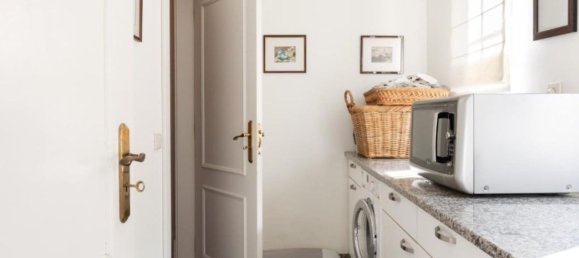 3 bedrooms House in Cascais, Portugal No. 110656 2