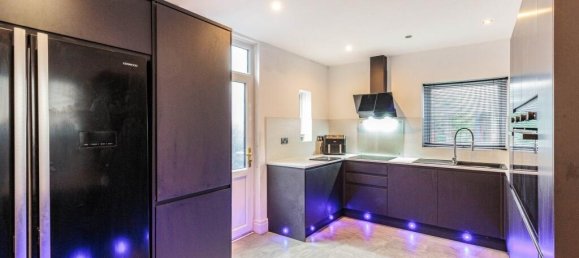 4 Schlafzimmer Haus in Cleveleys, United Kingdom, Nr. 2286 11