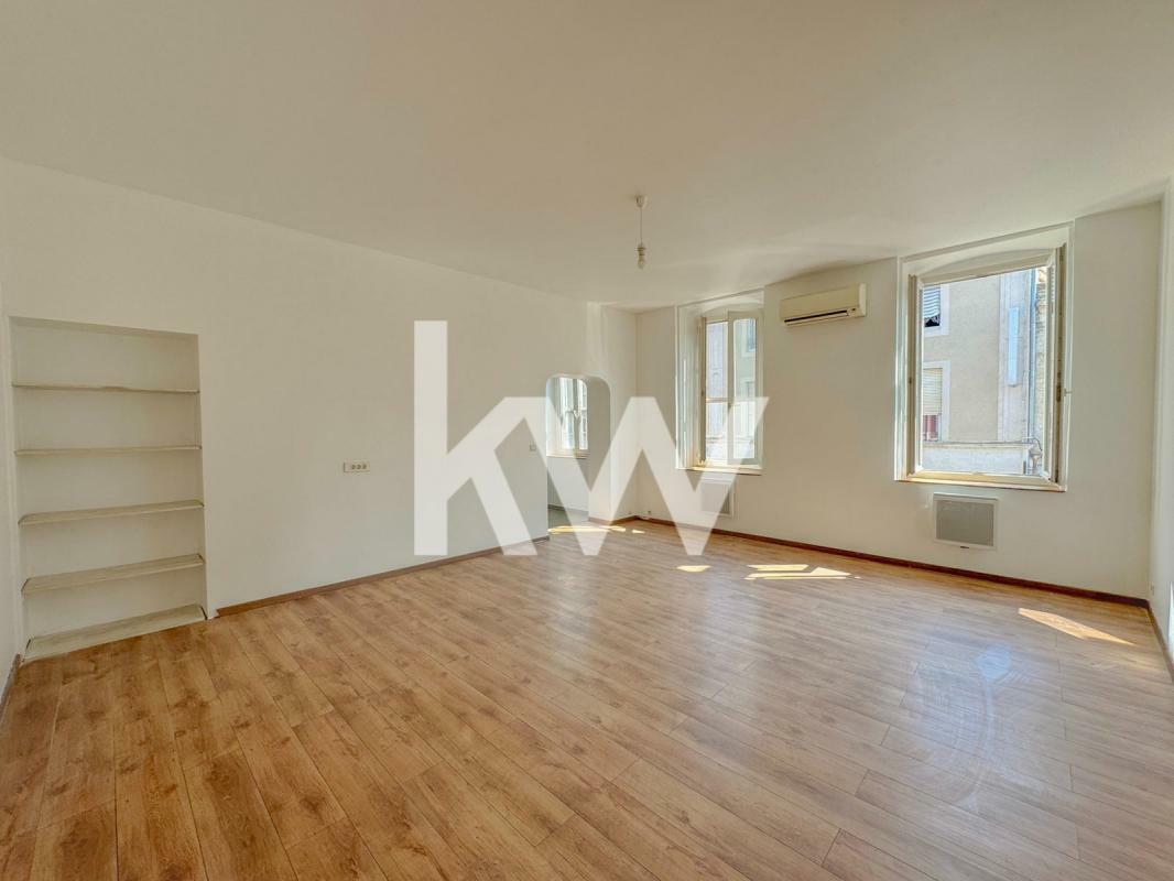 2 bedrooms Apartment in Saint-Gilles, France No. 297585