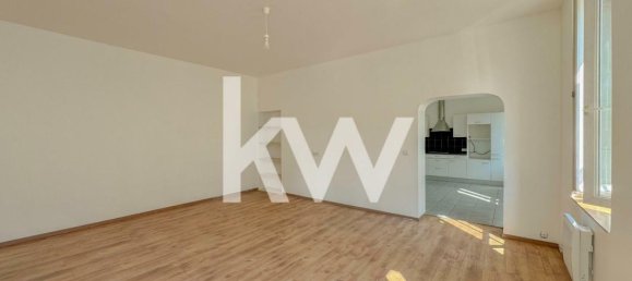 2 bedrooms Apartment in Saint-Gilles, France No. 297585 3