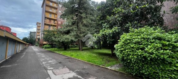 2 bedrooms Apartment in Milan, Italy No. 339077 19