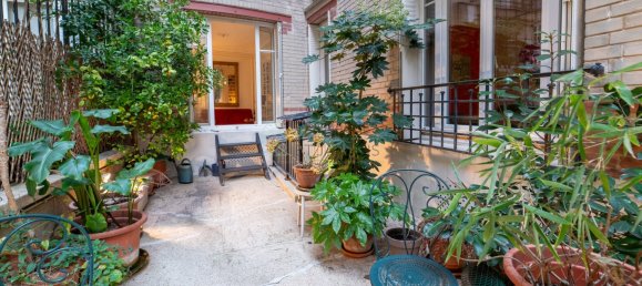 Квартира с 3 спальнями в Париж, Франция № 148652 2