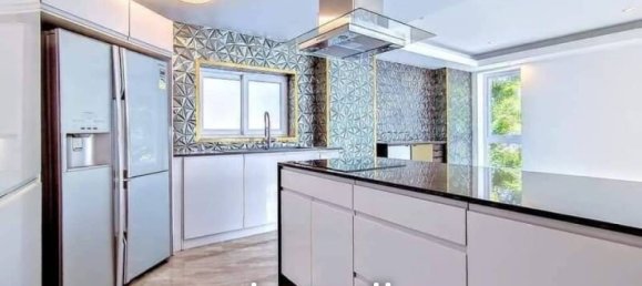 4 bedrooms Villa in Bang Lamung, Thailand No. 17755 3