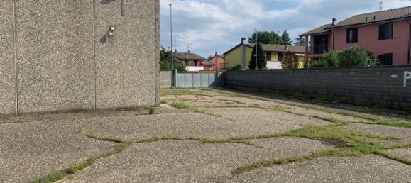 Склад с 4 комнатами в Вистарино, Италия № 193721 3