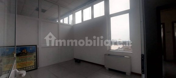 5 rooms Office in Turin, Italy No. 83813 15
