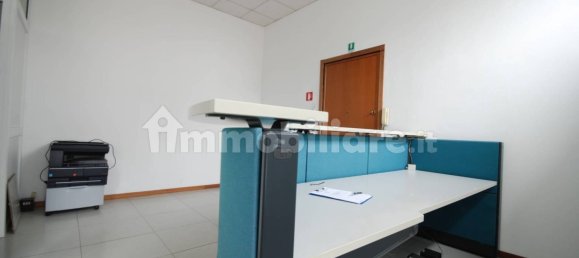 5 rooms Office in Turin, Italy No. 83813 25