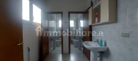 5 rooms Office in Turin, Italy No. 83813 12