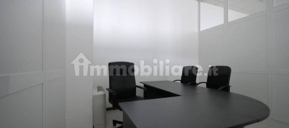 5 rooms Office in Turin, Italy No. 83813 31