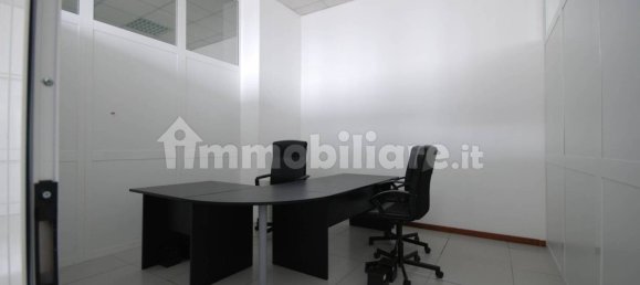 5 rooms Office in Turin, Italy No. 83813 30