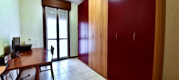 3 bedrooms Apartment in Legnano, Italy No. 8273 20