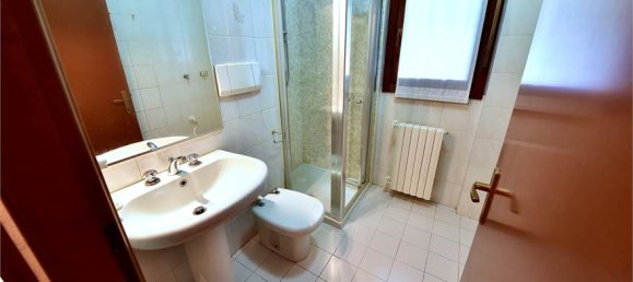 3 bedrooms Apartment in Legnano, Italy No. 8273 19