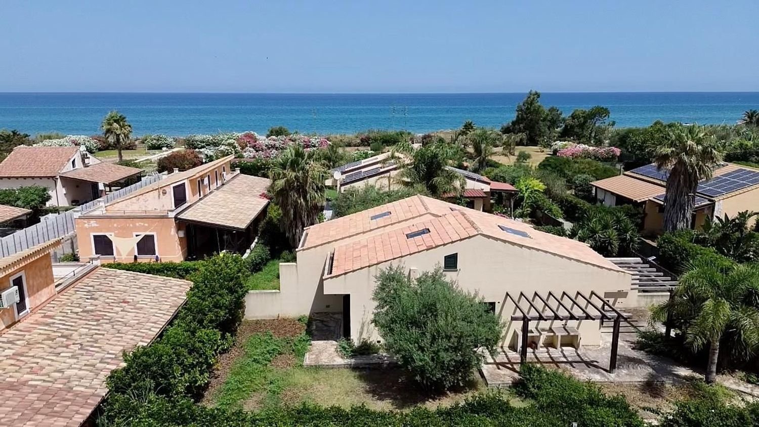 4-Zimmer Haus in Campofelice di Roccella, Italy, Nr. 124408