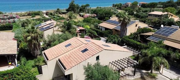 4-Zimmer Haus in Campofelice di Roccella, Italy, Nr. 124408 2