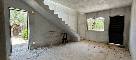 4-Zimmer Haus in Campofelice di Roccella, Italy, Nr. 124408 18