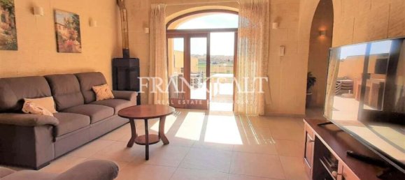 4 غرف نوم منزل في Gharb, Malta رقم 5863 2