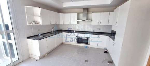 4 bedrooms Villa in Jumeirah, UAE No. 55922 3