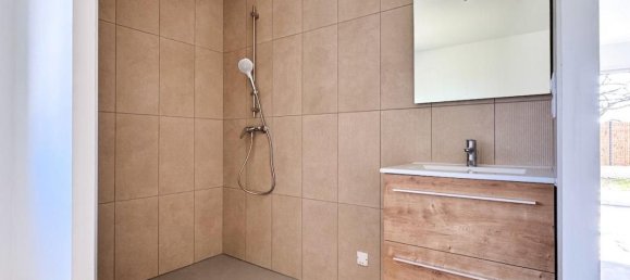 4 bedrooms House in Romans-sur-Isere, France No. 193439 9