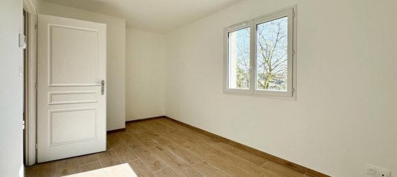 4 bedrooms House in Romans-sur-Isere, France No. 193439 10