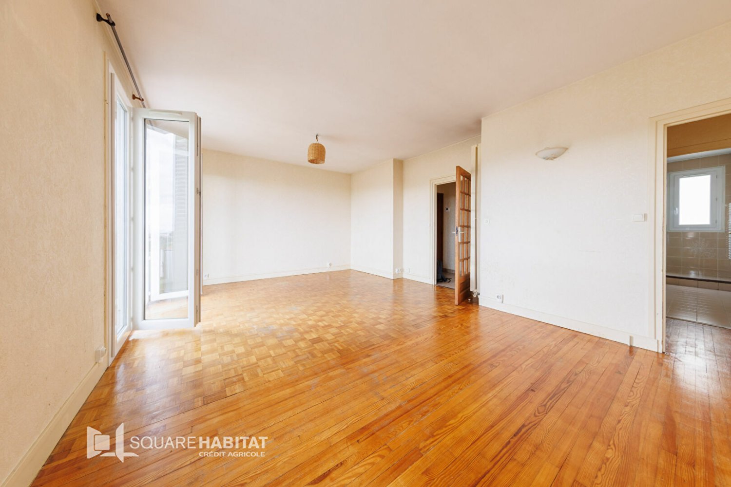 2 bedrooms Apartment in Riom, France No. 355835