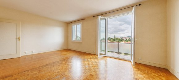 2 bedrooms Apartment in Riom, France No. 355835 2