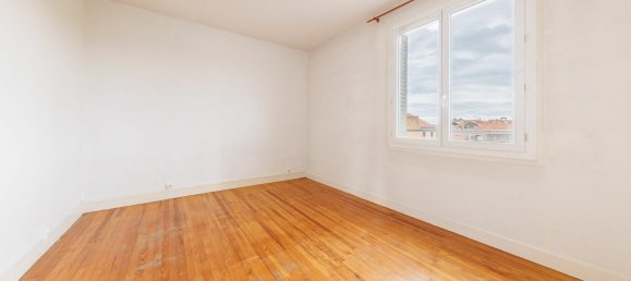 2 bedrooms Apartment in Riom, France No. 355835 6