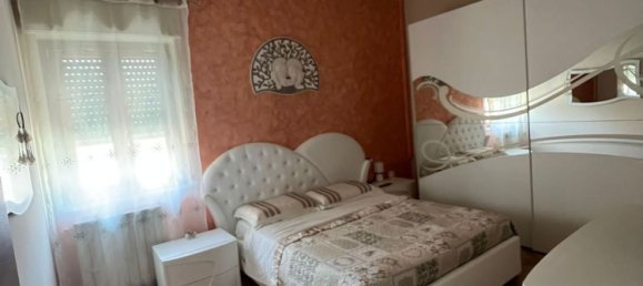 3-salle Appartement à Messina, Italy No. 256094 5