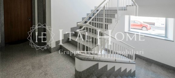 5 rooms Apartment in Bergamo, Italy No. 96350 38