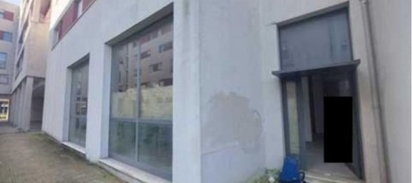 148m² Commercial property in Brescia, Italy No. 370558 12