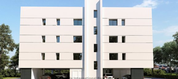 2 bedrooms Apartment in Larnaka, Cyprus No. 22769 4