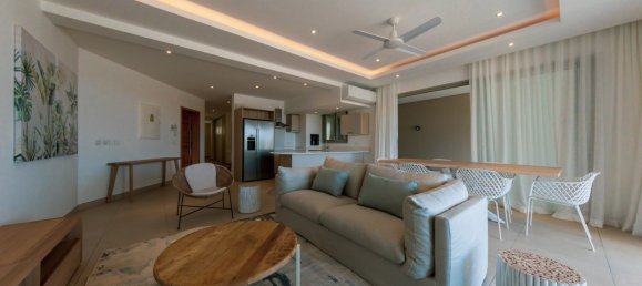 3 bedrooms Apartment in Grande Riviere Noire, Mauritius No. 232 5