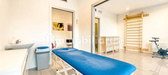 2 rooms Office in Varese, Italy No. 214724 5