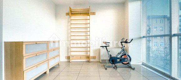 2 rooms Office in Varese, Italy No. 214724 2