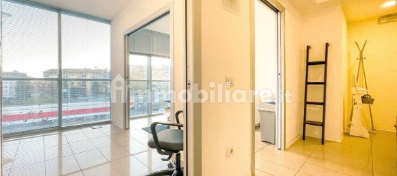 2 rooms Office in Varese, Italy No. 214724 7