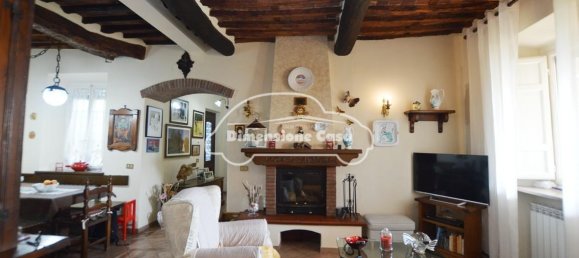 Apartamento de 6 habitaciónes en Lucca, Italy No. 34948 5