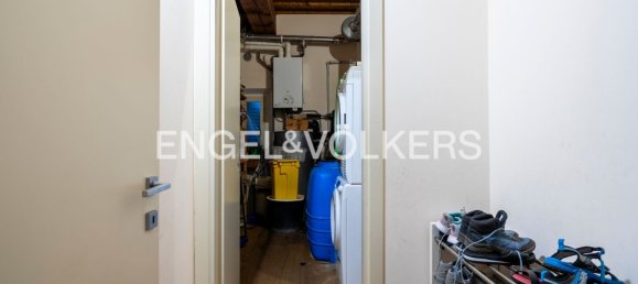 6 rooms Apartment in Campi Bisenzio, Italy No. 292884 29